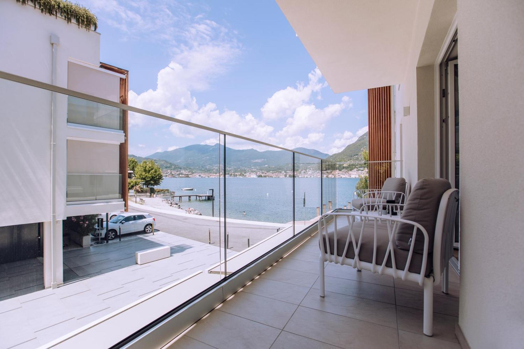 Ah Porticcioli Boutique Apartments San Felice del Benaco Exterior photo